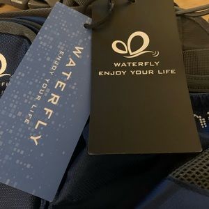 Waterfly hikers waist fanny pack.